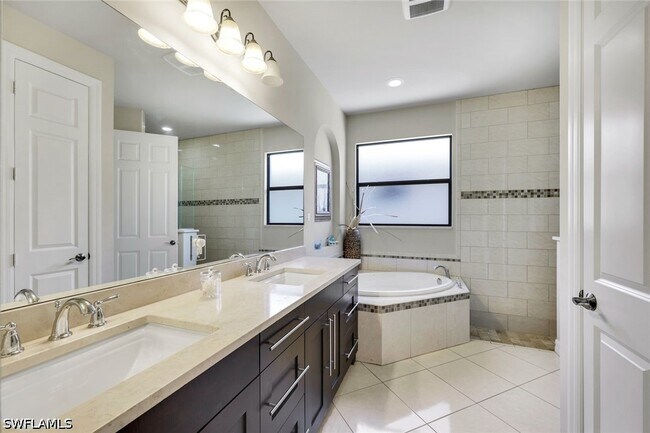 Photo - 1243 Briarwood Ct