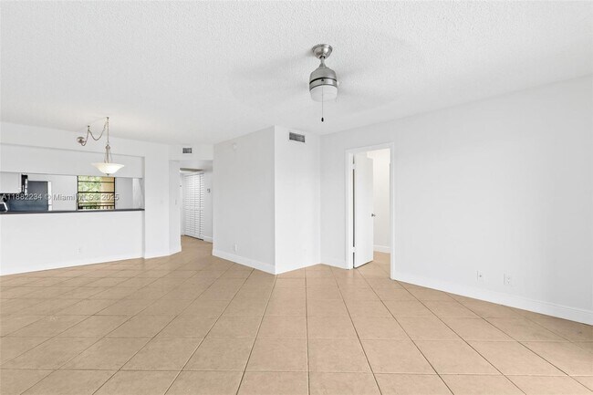 Photo - 10501 W Broward Blvd Unit 407