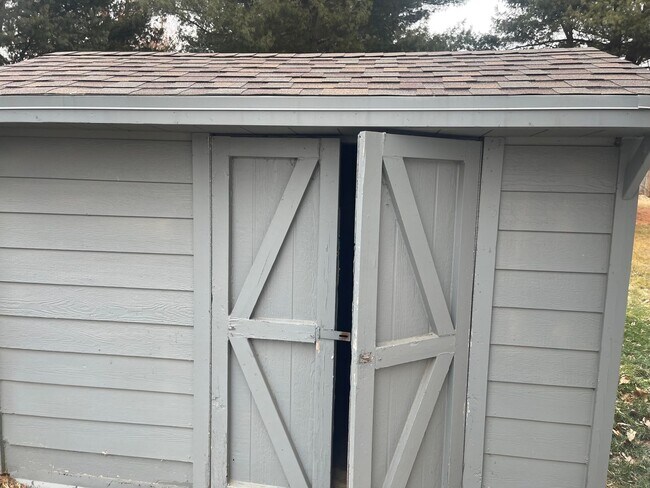 Photo - 1624 Pleasant View Dr Unit 1624 E Pleasant View Drive