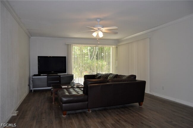 Photo - 1435 Alcazar Ave