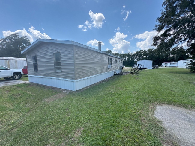 Photo - 306 Rockhouse Rd E