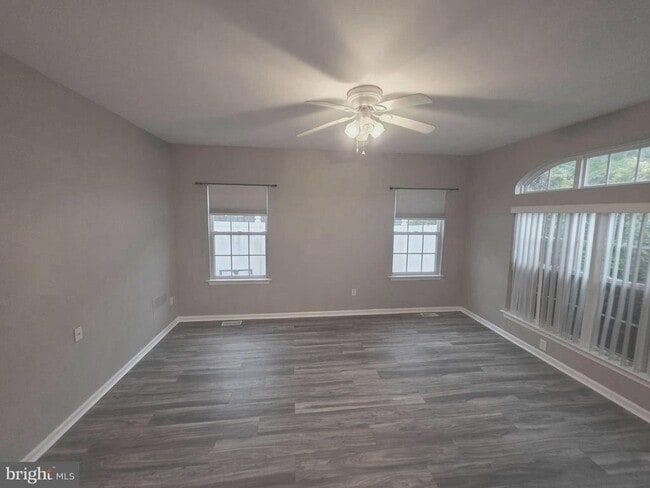 Photo - 138 Persimmon St