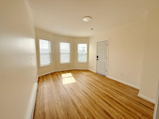 Photo - 70 Lindley St Unit 3rd Floor