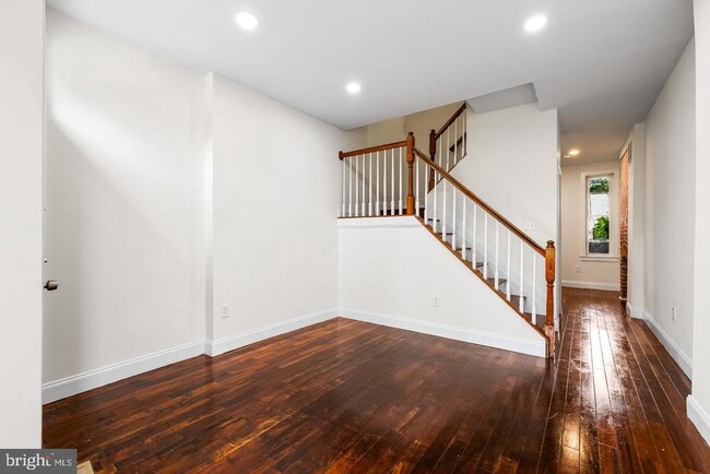 Photo - 2822 Frederick Ave
