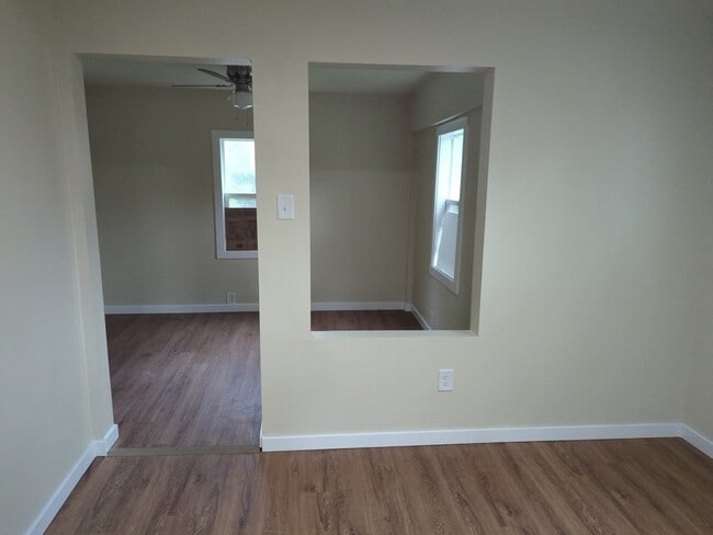 Photo - 1030 E 6th Ave