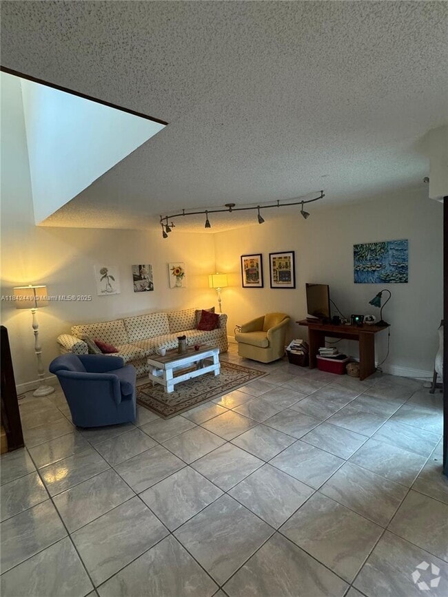 Building Photo - 13245 SW 111th Terrace Rental