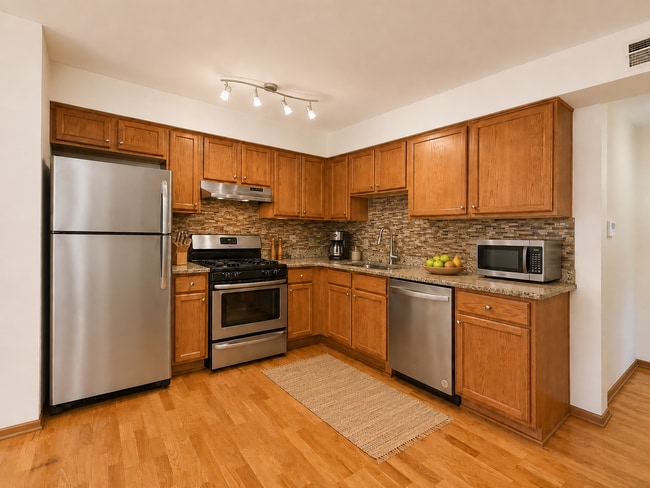 2453 S Archer Ave Unit 4F