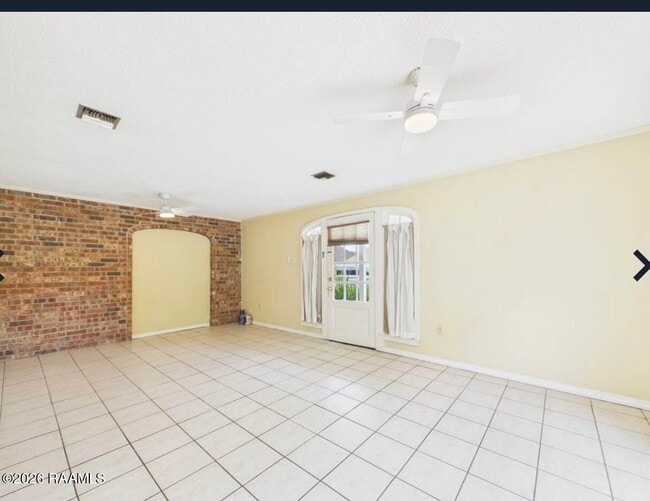 Photo - 107 Guillot Rd
