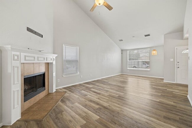 Photo - 711 Sugar Brook Dr