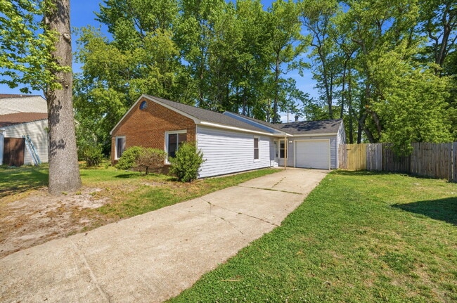 Photo - 3 BEDROOM RANCH HOME WITH GARAGE FOR RENT IN CENTRAL VIRGINIA BEACH!