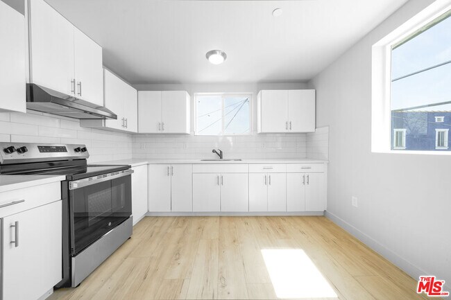 Photo - 236 W 84th Pl House