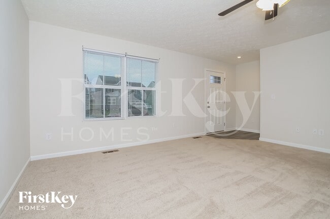 Photo - 1952 Lake Crest Dr