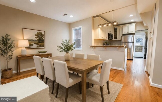 Photo - 1210 Oronoco St