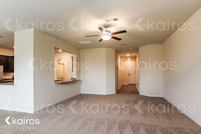 Photo - 8411 Hannah Rd