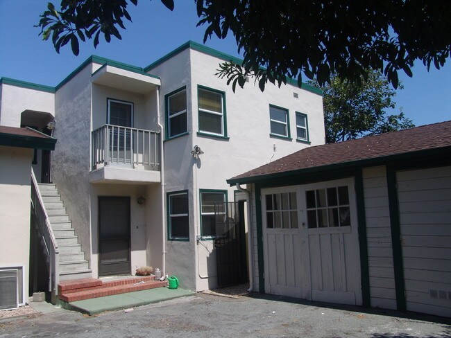 Photo - 1214 - 1216 Capuchino