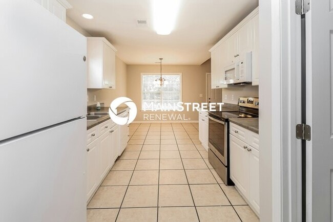 3 Bedroom Pet-Friendly Home in CHELSEA, AL with Main Street Renewal