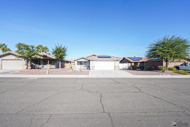 Photo - 13766 E 45th Ln