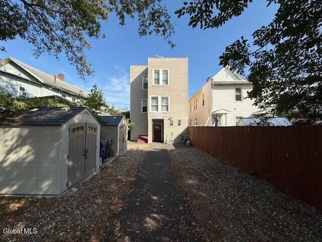 Photo - 92 Ontario St