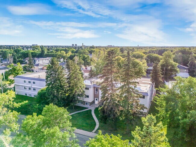 Photo - 9610-9149 149 St Unit 1