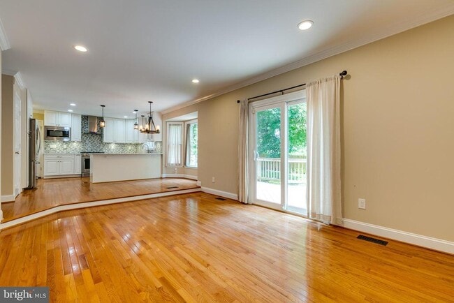 Photo - 7107 Dudrow Ct