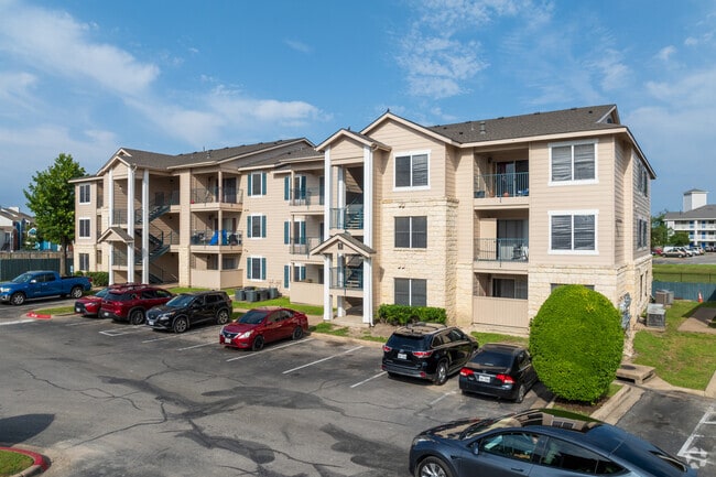 Arrowhead Park Apartments