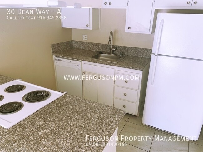 Photo - 30 Dean Way Unidad A