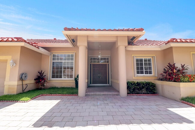 551 NW 108th Ave