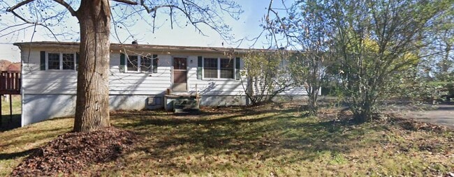 Building Photo - Easy St