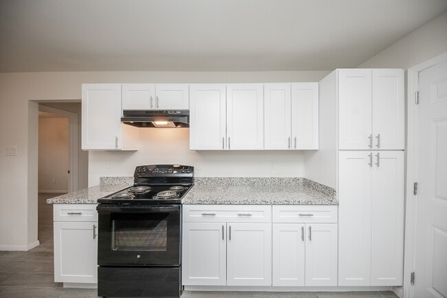 Building Photo - 5040 Mallow St Rental