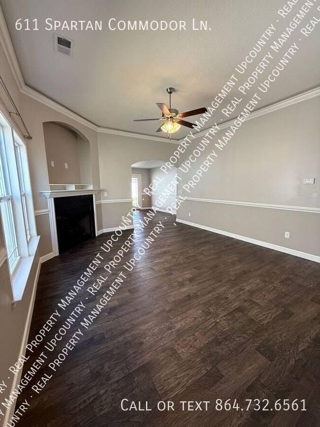 Photo - 611 Spartan Commodor Ln