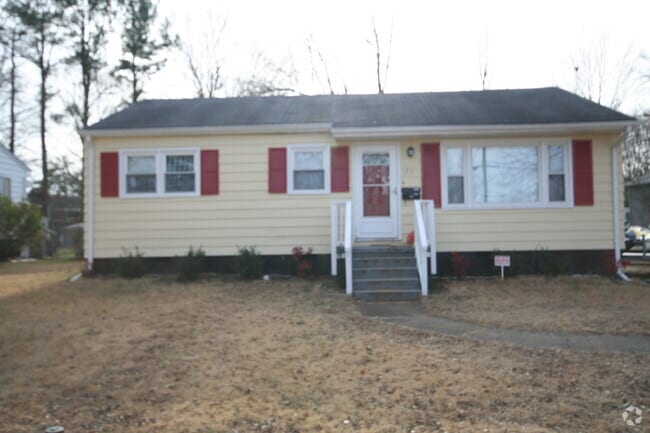 Building Photo - Spacious Walltown House - All Appliances -...