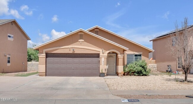 Building Photo - Northeast El Paso 3 bed with Refrig A/C an... Rental