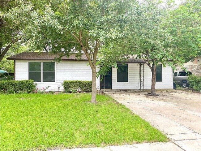 Building Photo - 6211 Club Terrace