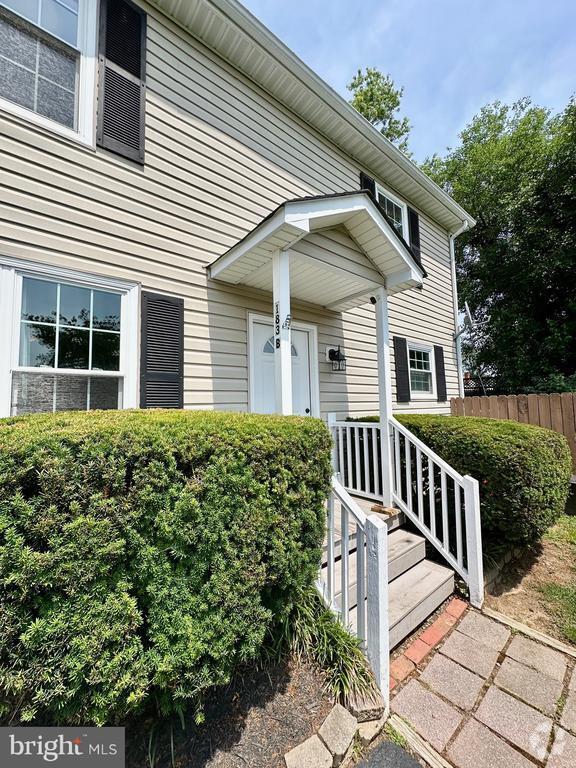 Building Photo - 183 Bend Farm Rd Unit B Rental