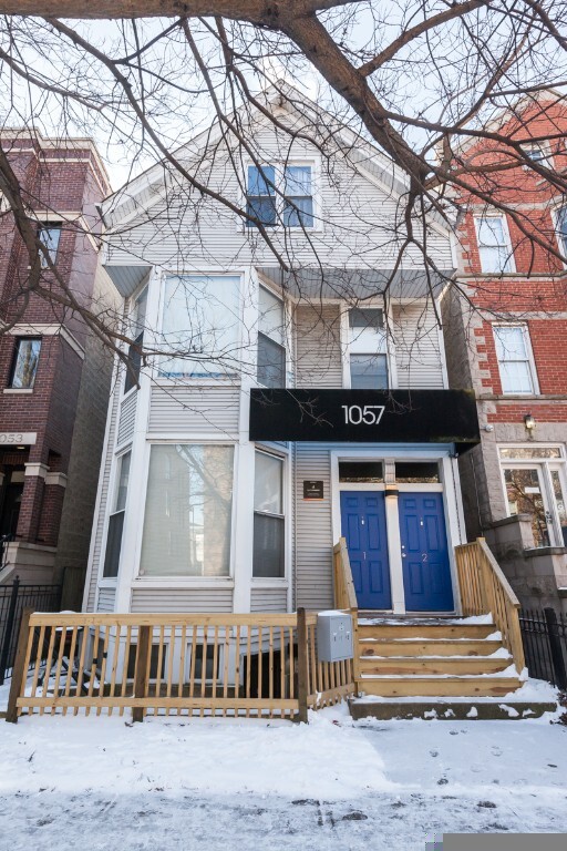 Photo - 1057 W Cornelia Ave Unit 1