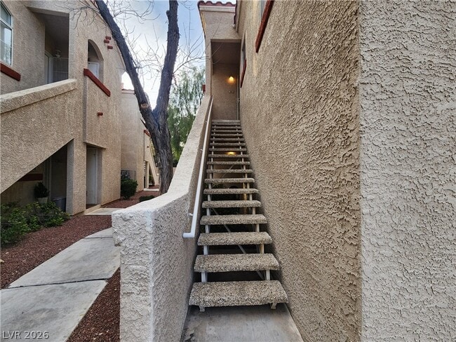 Photo - 509 Indian Bluff St Unit 201