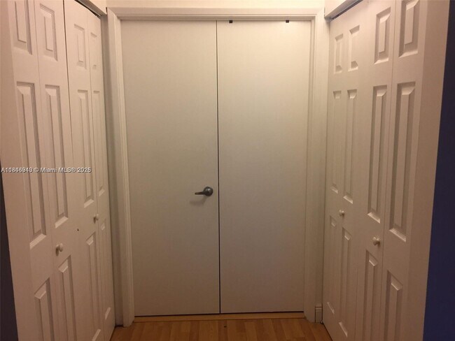 Photo - 3300 NE 191st St Unit 707