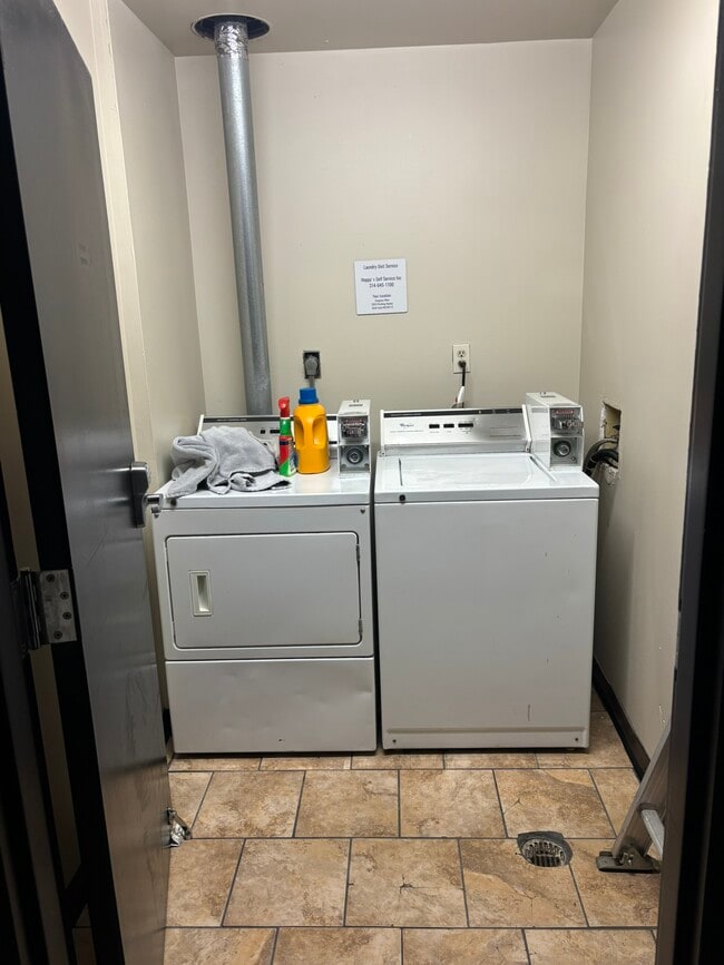 Photo - 5316 Pershing Ave Unit 508