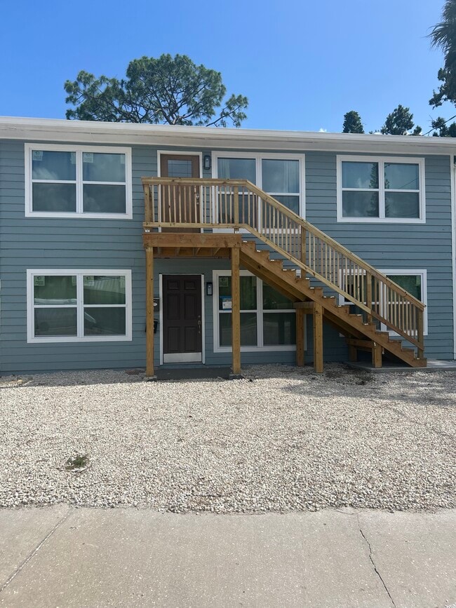Photo - 2068 Fruitville Rd