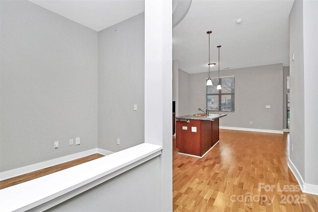 Photo - 712 N Davidson St