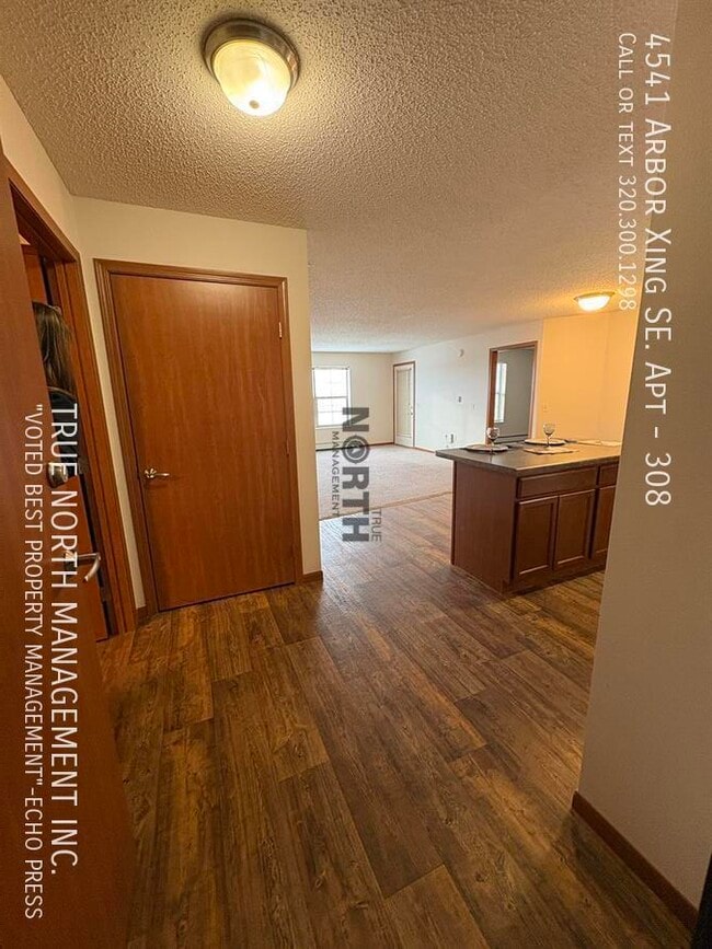 Photo - 4541 Arbor Xing SE Unidad 308