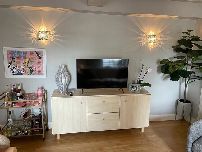 Photo - 308 W 30th St Unit 7E