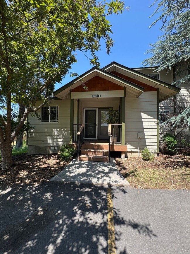 3 Bed 2.5 Bath Town Home in Running Y - Ac... - 3 Bed 2.5 Bath Town Home in Running Y - Ac...