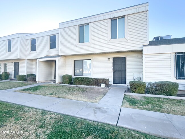 Photo - 6517 S La Corta Dr Townhome