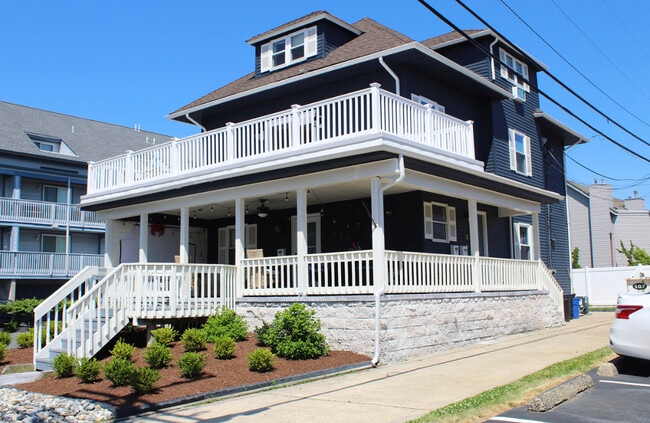 Photo - 606 Beach Ave Condo Unit 1
