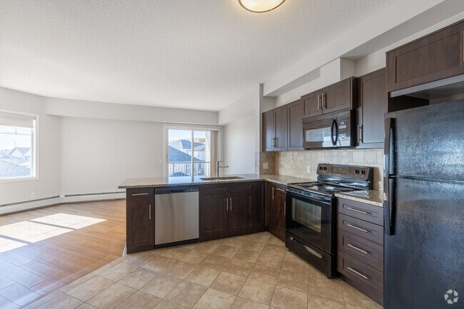 1BD, 1BA - 650SF - Kitchen - Beacon Heights Apartments