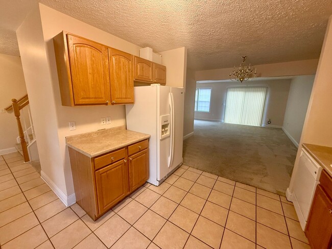 Photo - Stone Properties Unit Oak Tree - 685
