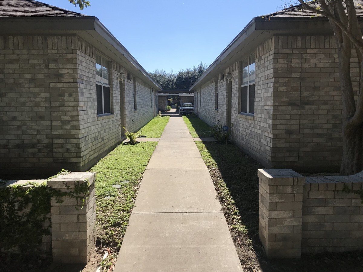 705 W Nightingale Ave Apartment For Rent in McAllen, TX