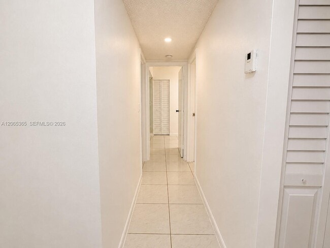 Photo - 4384 NW 9th Ave Unit 18-2A