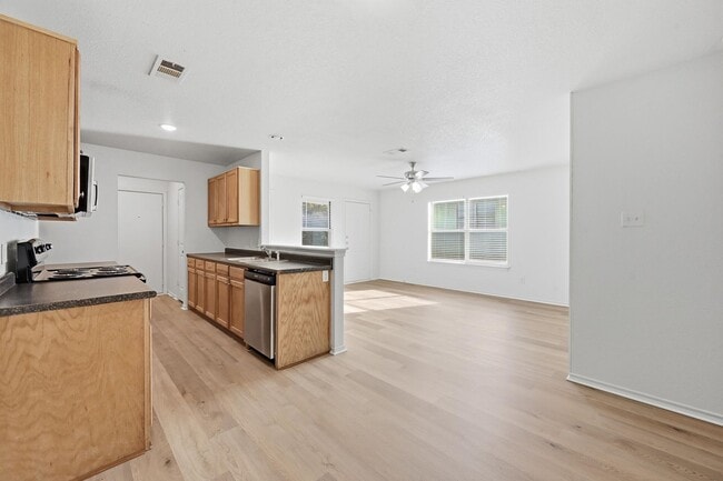 Photo - 8117-8119 Doreen Avenue Unit 8117